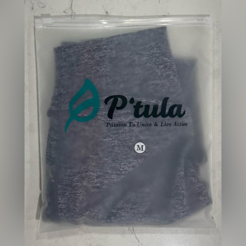 Like new, P’tula the Bare Legging 23” in Concord grape color, size medium